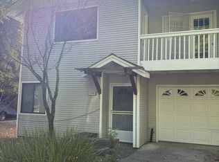 1748 Mount Olive Dr, Santa Rosa, CA 95404