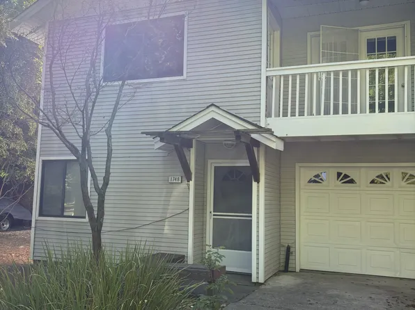 1748 Mount Olive Dr, Santa Rosa, CA 95404