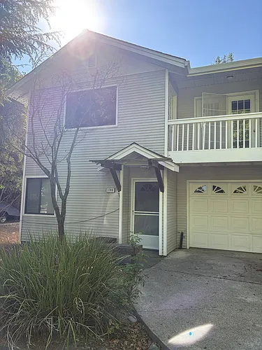 1748 Mount Olive Dr Photo 1
