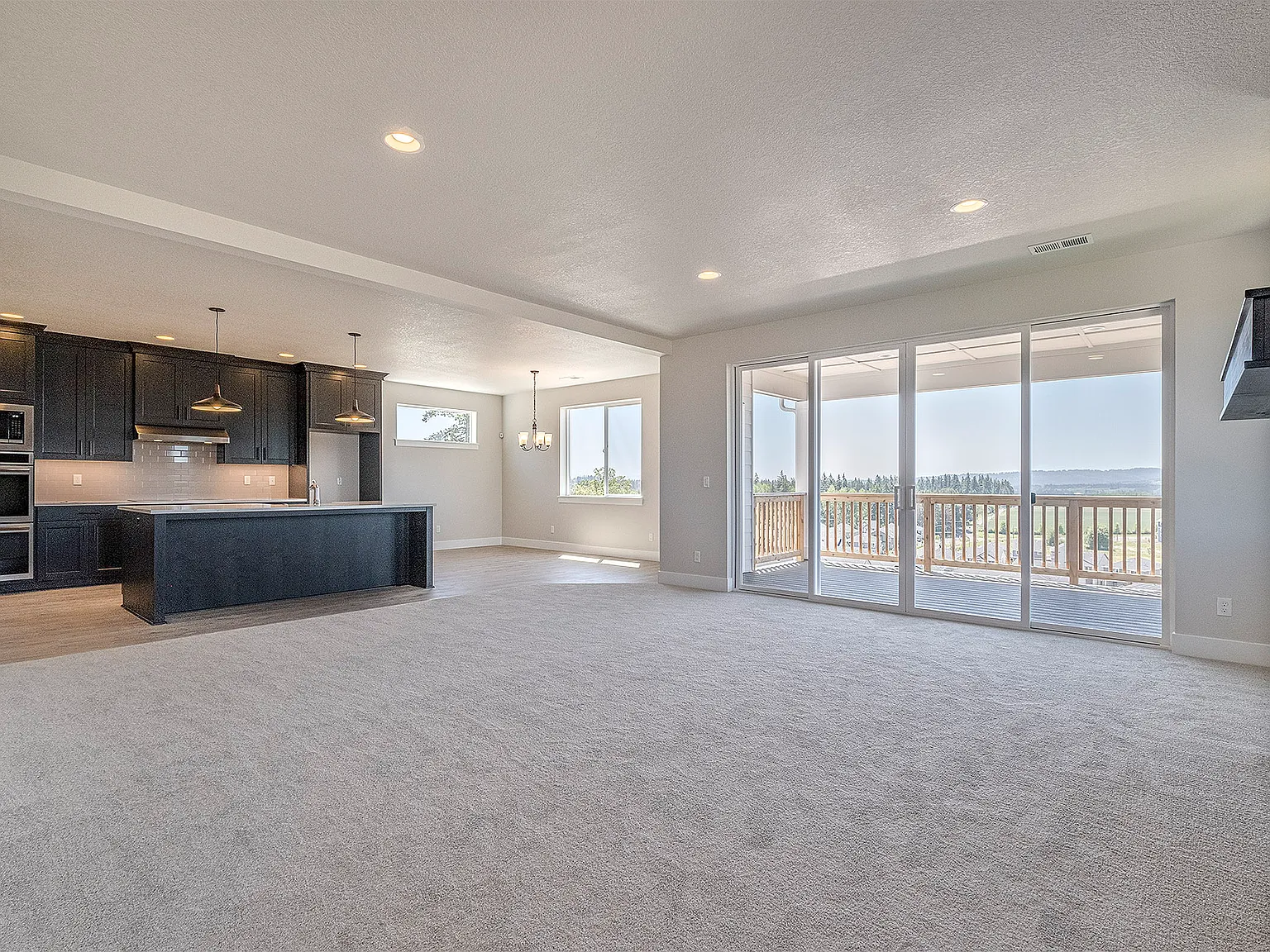 4 bed, 3.5 bath, 3668 sqft, $4,600 — Photo 4