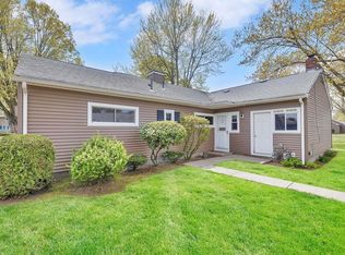 17 Pheasant Way, Chicopee, MA 01022