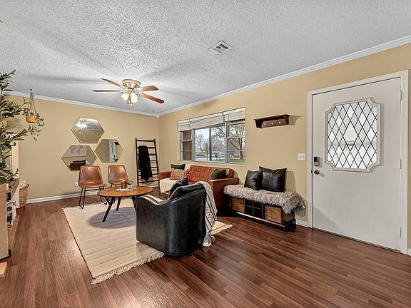 4th image of 1201 Royal Dr