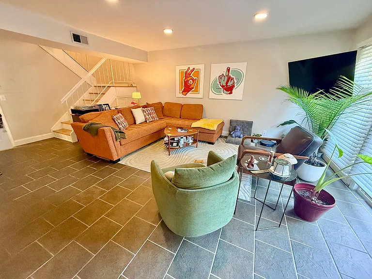 2116 Hobbs Rd #G2 — Photo 5