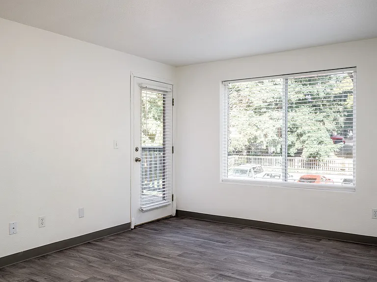 Glen Ridge | Interior