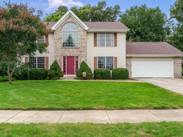 2018 Grandchester Pl, Rockford, IL 61107