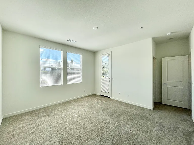 9319 E Heaney Cir — Photo 21