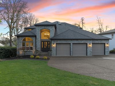 655 Barbary Pl, Gladstone, OR, 97027