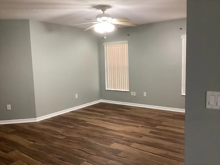 15305 Galbi Dr — Photo 4