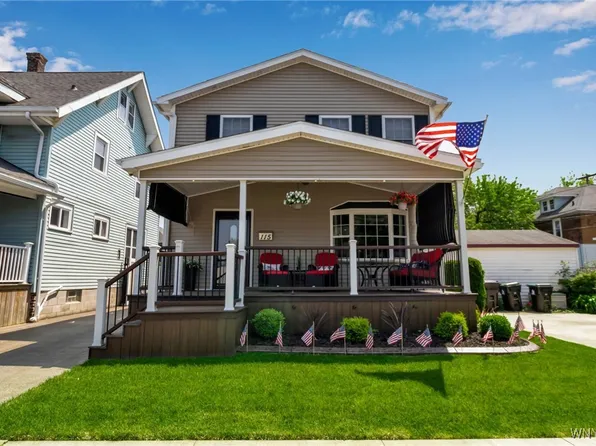 115 E Hazeltine Ave, Tonawanda, NY 14217