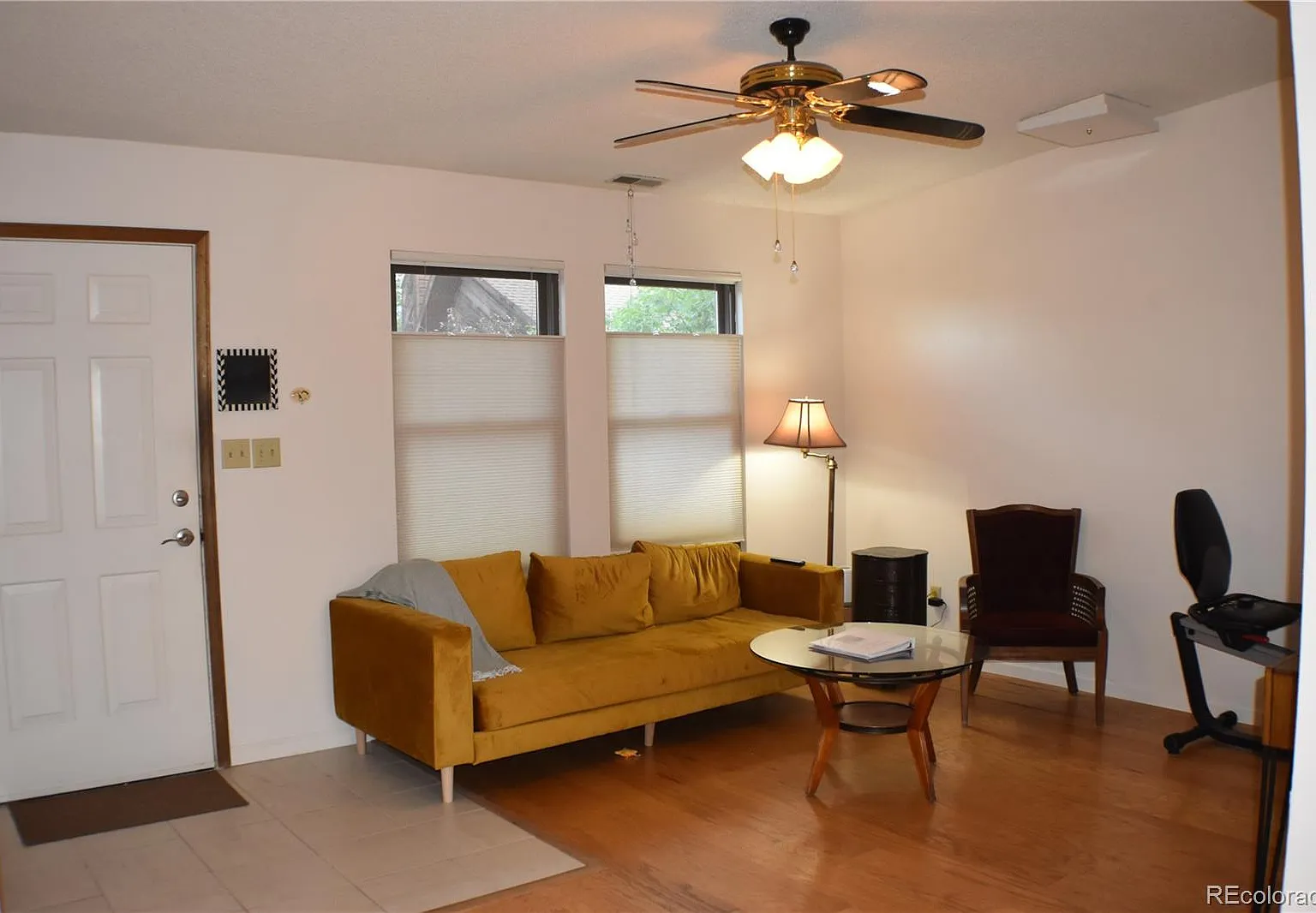 2 bed, 1.0 bath, 975 sqft, $1,775 — Photo 3