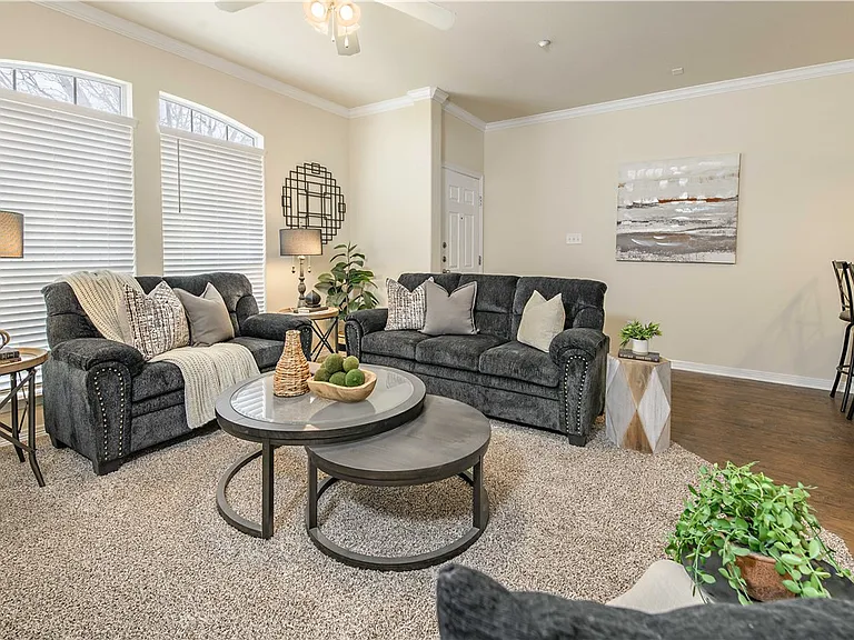 305 Holleman Dr E #102 — Photo 6