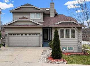 1809 Southern Ridge Trl, Madison, WI 53719