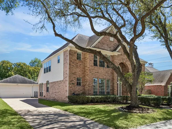 1207 Ellcreek Ct, Sugar Land, TX 77479