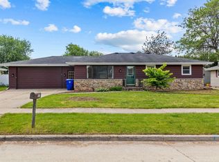 515 E Sylvan Ave, Appleton, WI 54915