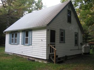 9 Pequot Trl, West Greenwich, RI 02817