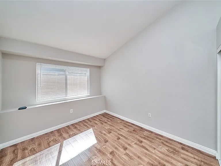 21901 Moneta Ave #10 — Photo 27