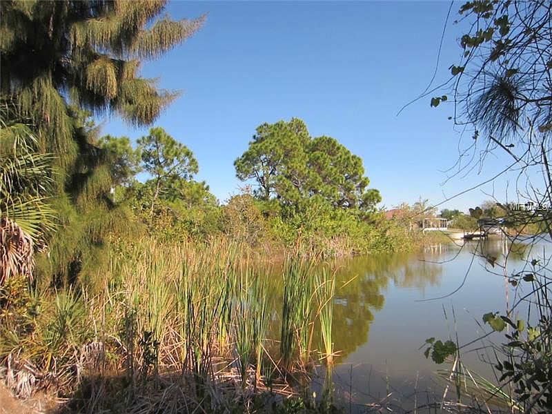 2nd image of 15500 Alsace Cir