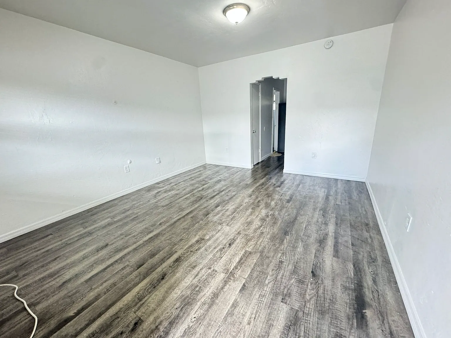 Studio, 500 sqft, $1,400 — Photo 3