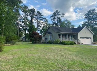 104 Arbor Ln, Lumberton, NC 28360