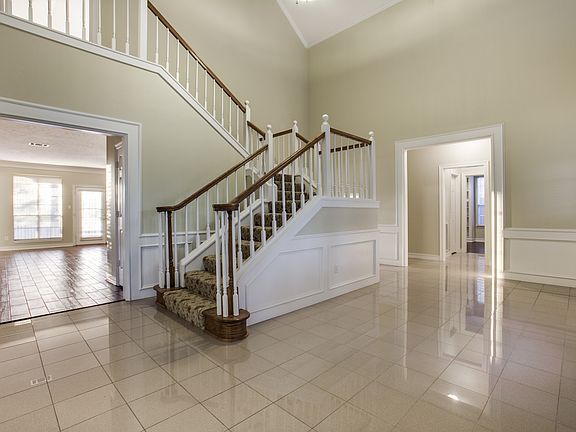 4th image of 3205 Wyndmere Dr