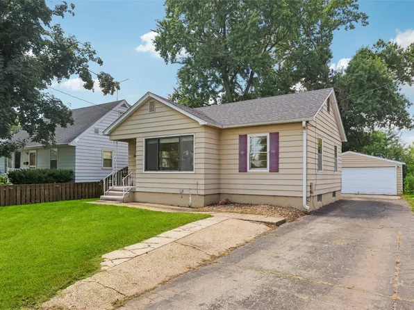 1444 55th St, Des Moines, IA 50311