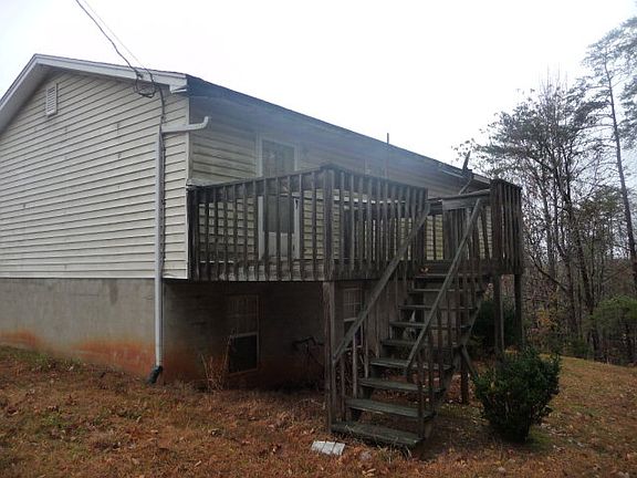 2nd image of 3006 Stoney Mountain Rd