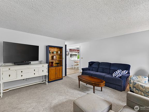 3rd image of 1300 Woodland Drive