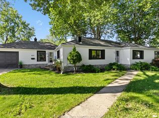 805 Roselawn Dr, Windsor, ON N9E1K7