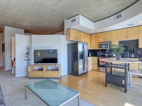 3rd image of 1700 Bassett St Unit 1519