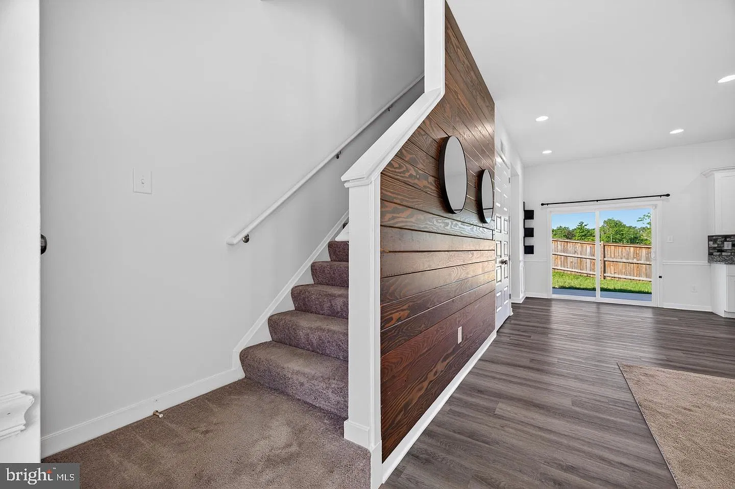 3 bed, 2.5 bath, 2064 sqft, $2,500 — Photo 4