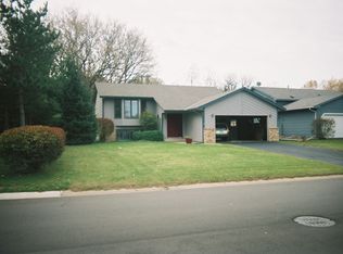 812 Yorktown Pl, Eagan, MN 55123