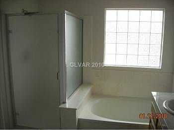 5th image of 6420 Giant Oak St