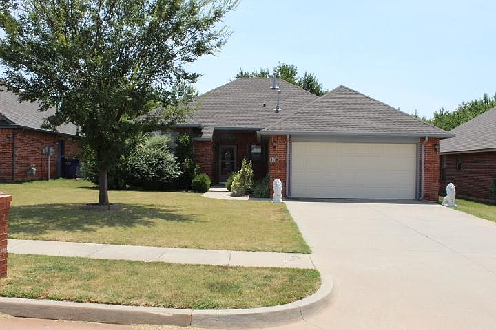 1st image of 540 E Linden Ln