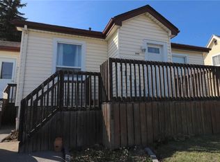 944 Garth St, Hamilton, ON L9C4L2