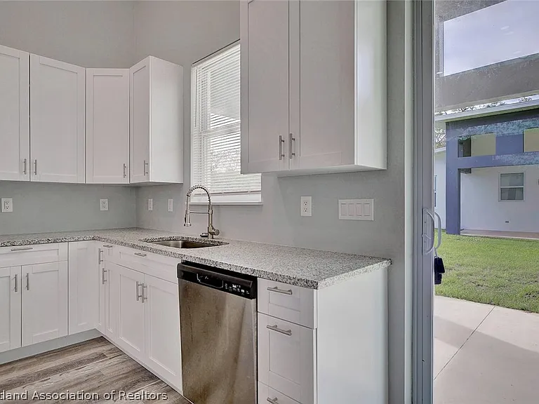 2545 N Odessa Rd — Photo 9