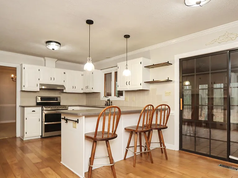 227 Aspen Blvd — Photo 10
