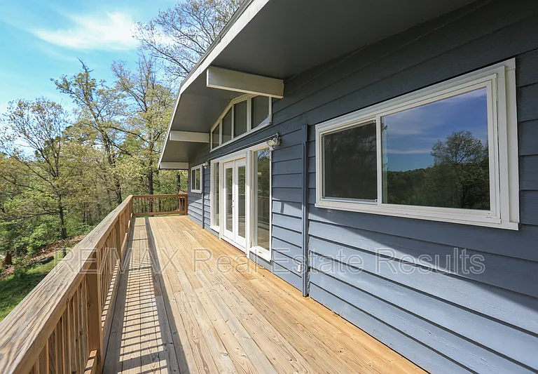42 Hope Dr — Photo 32