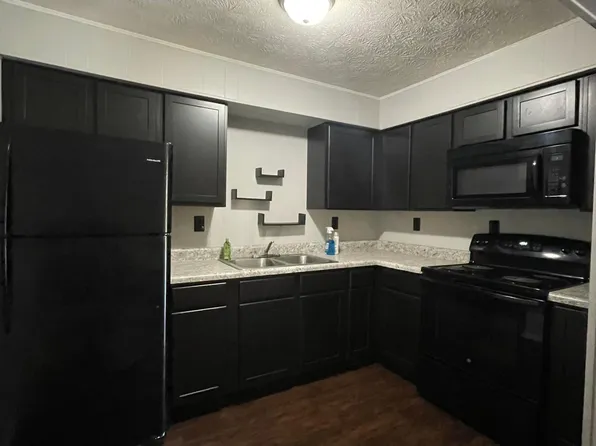 900 Crique Side Dr #1, Morehead, KY 40351