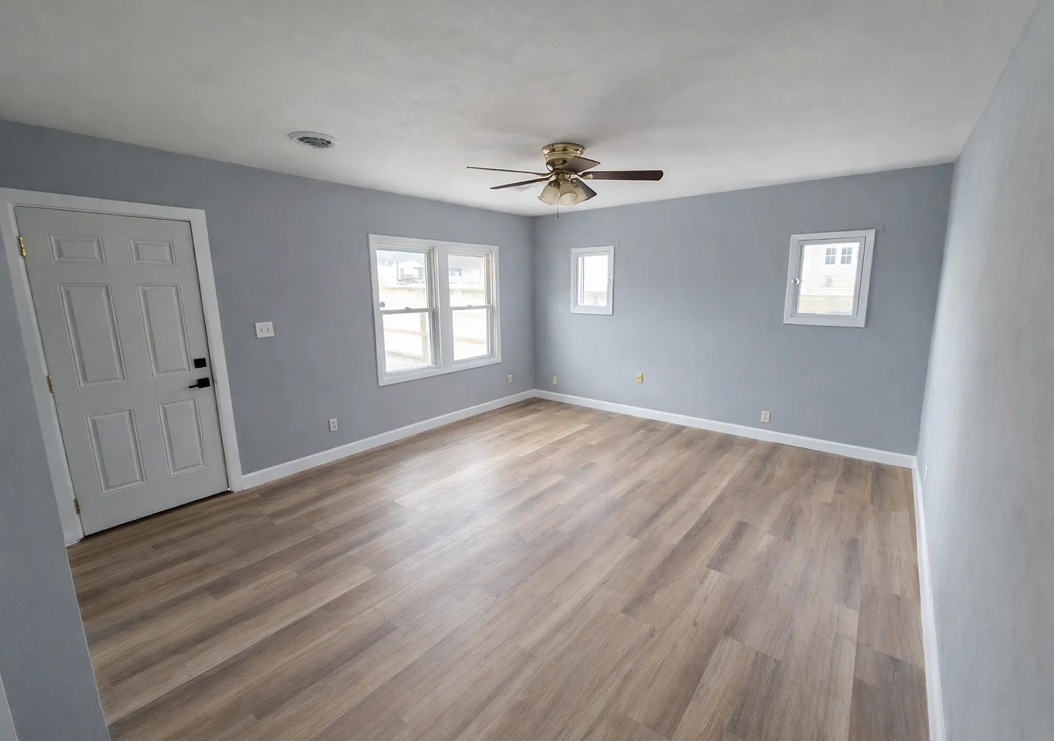 2 bed, 1 bath in quiet East Alton neighborhood! — Photo 2