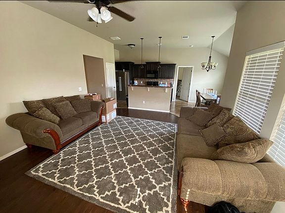 4th image of 9512 SW 28th St