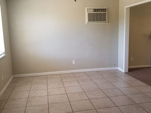 5th image of 2220 Arliss Way