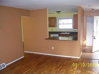 4th image of 5528 Cheshire St
