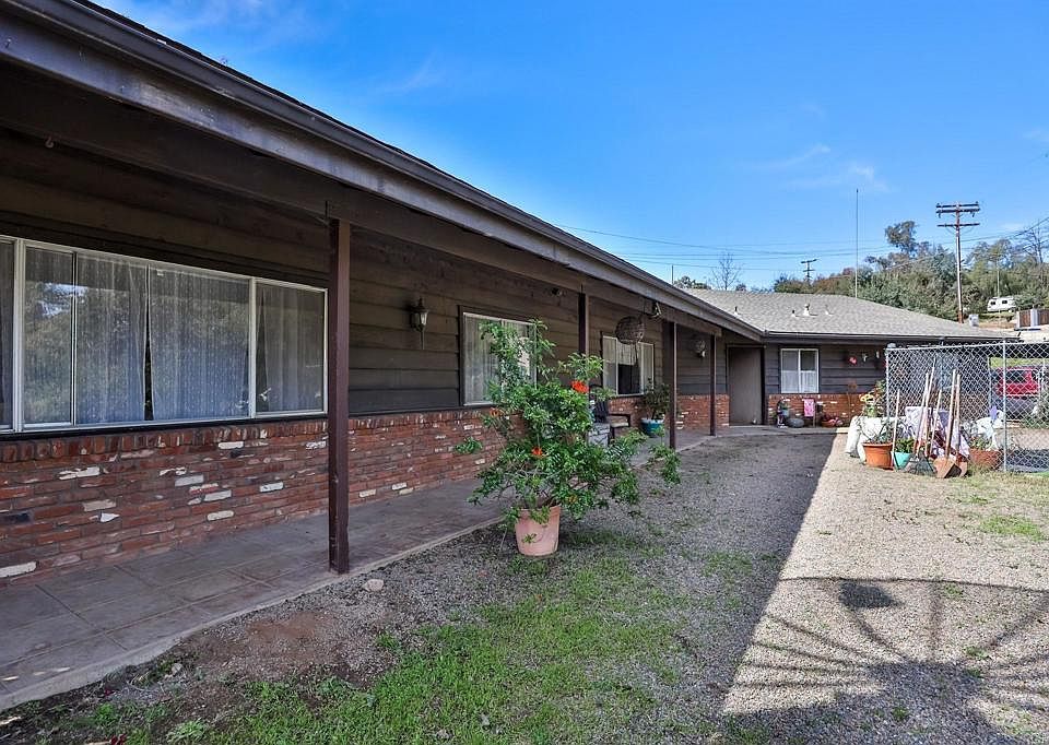 11165 Toyon Hill Dr, Lakeside, CA 92040 | Zillow