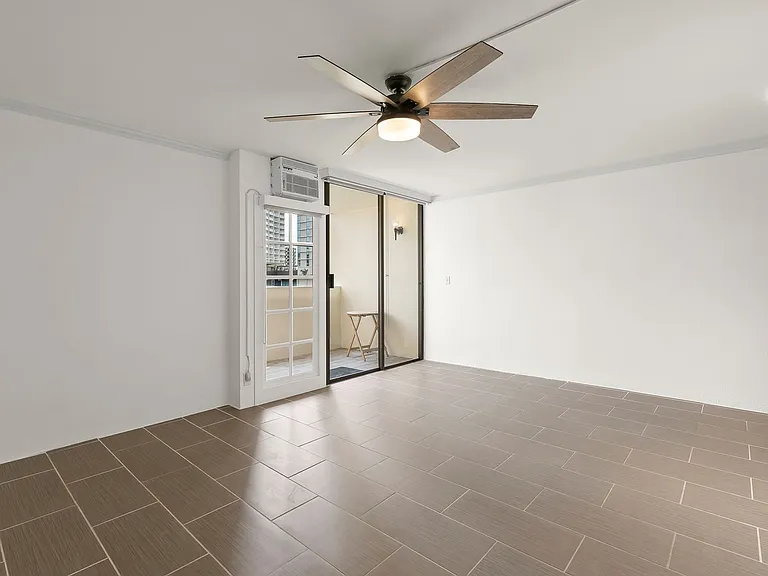 2092 Kuhio Ave #906 — Photo 8