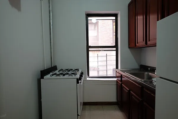 Rented by Keller Williams NYC | media 13