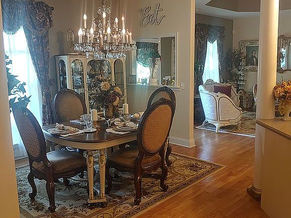 Dining area next to open kit