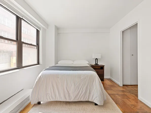 330 Third Avenue image 3 of 4