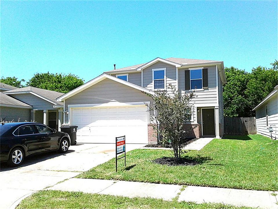 1st image of 915 Staffordale Manor Ln