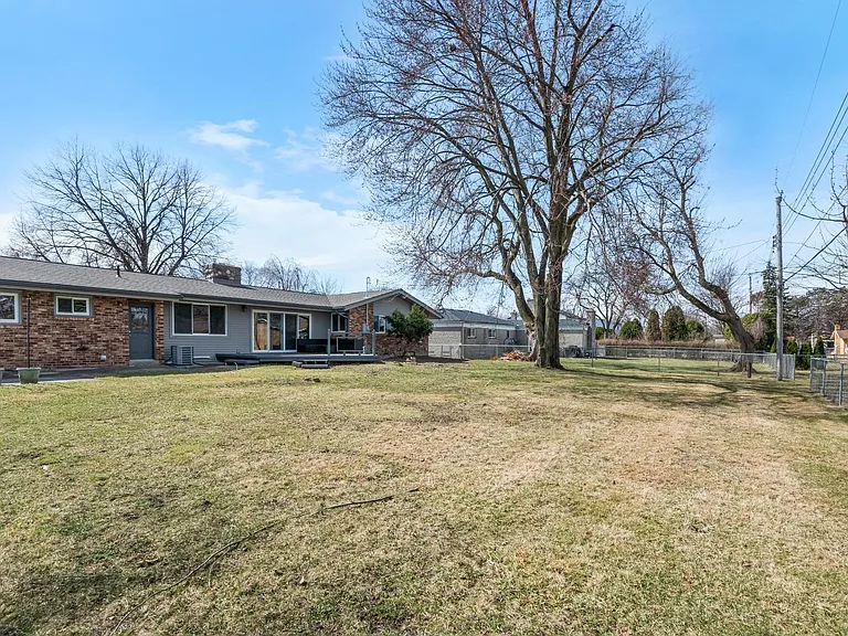 16615 Walcliff Dr — Photo 18