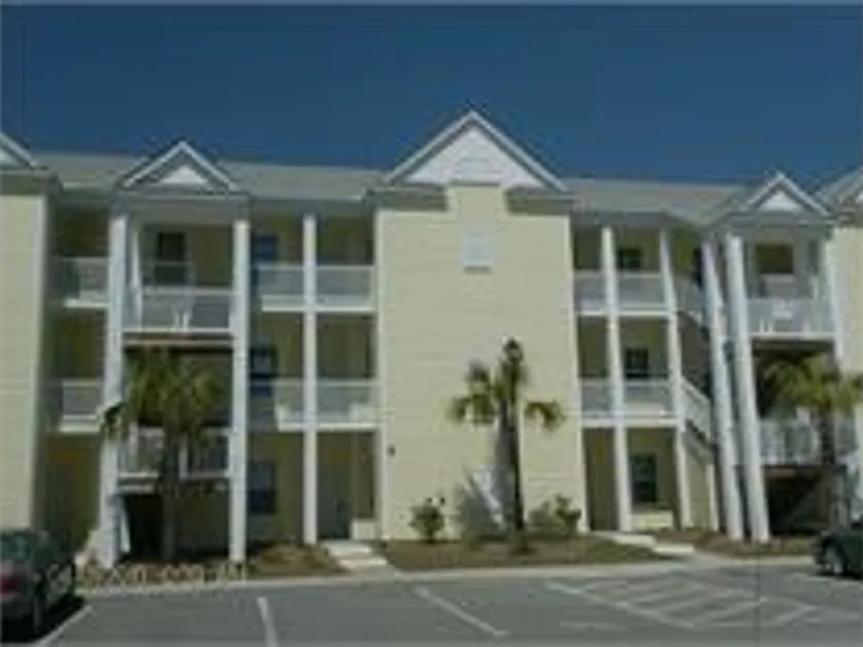 119 Fountain Pointe Ln #101